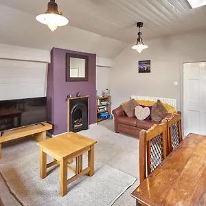 Apartment Host & - Leesholme Loft, Whitby